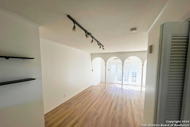 Image 5 of 20 For 66 Brees  127