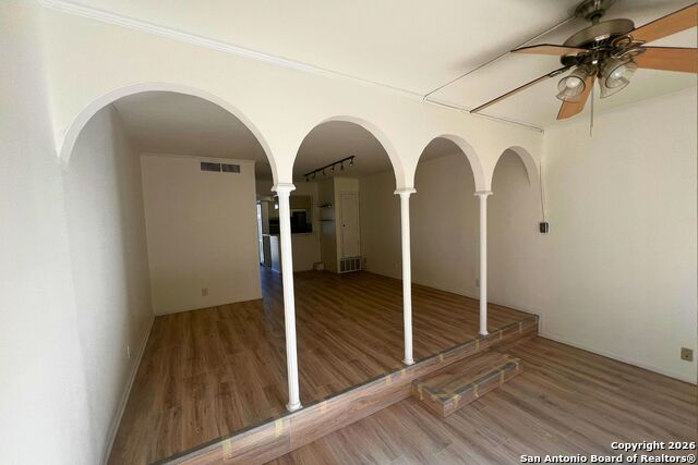 Image 6 of 20 For 66 Brees  127