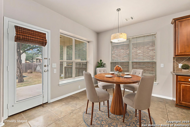 Image 10 of 31 For 26415 Walden Oak
