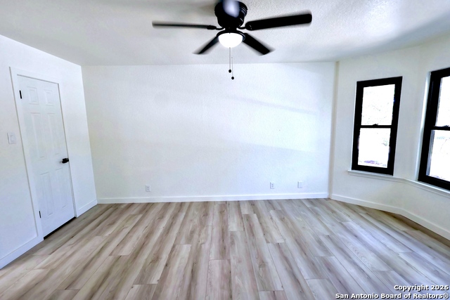 Image 10 of 20 For 7739 Dashwood