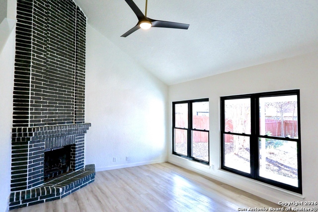 Image 3 of 20 For 7739 Dashwood