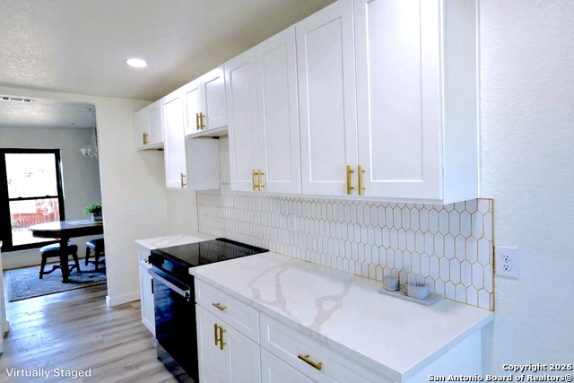 Image 4 of 20 For 7739 Dashwood