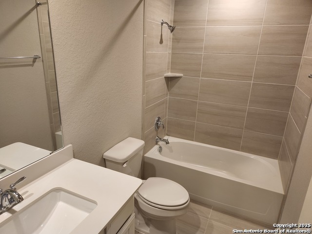 Image 14 of 15 For 26063 Scenic Crest