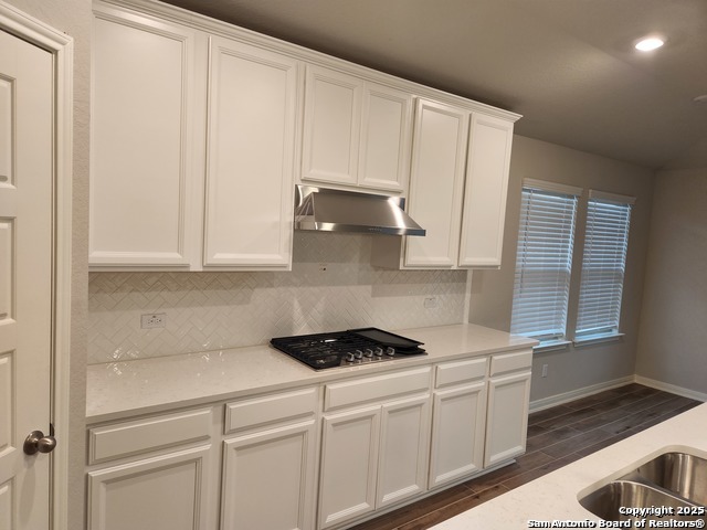 Image 4 of 15 For 26063 Scenic Crest