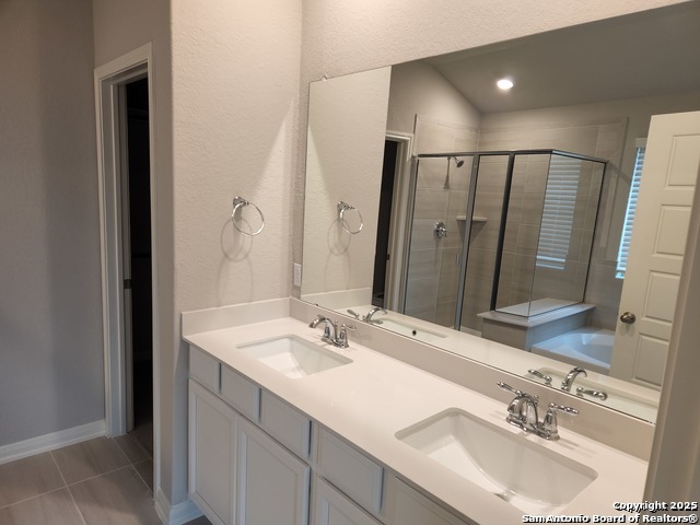 Image 9 of 15 For 26063 Scenic Crest