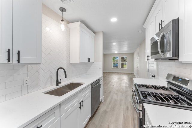 Image 12 of 24 For 4119 Tamarak Dr