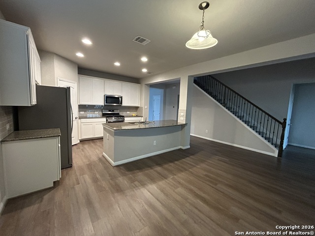 Image 5 of 16 For 6810 Dashmoor