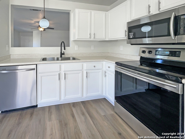 Image 15 of 16 For 2903 Edison  