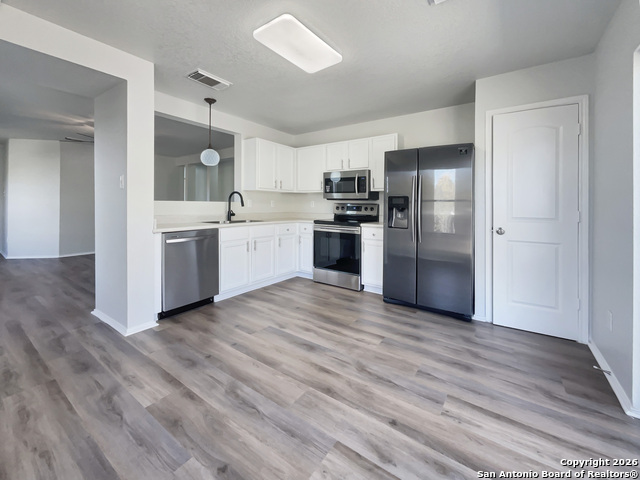 Image 8 of 16 For 2903 Edison  