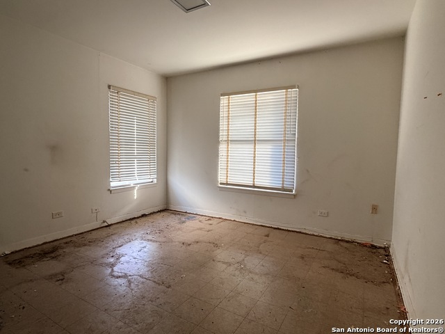 Image 11 of 21 For 4827 Newcome