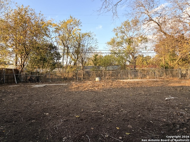 Image 16 of 21 For 4827 Newcome