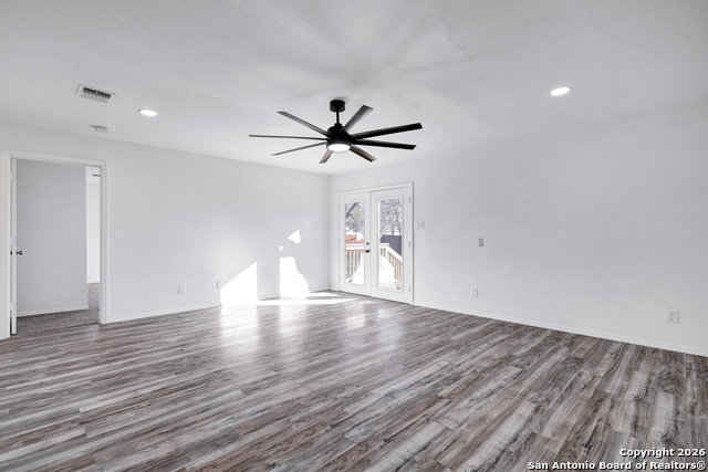 Image 12 of 18 For 1112 Gladstone