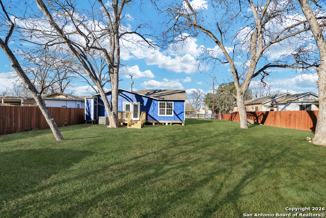 Image 17 of 18 For 1112 Gladstone