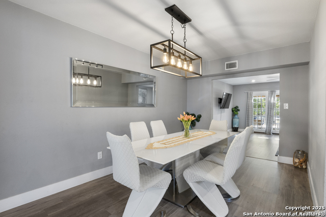 Listing photo id 8 for 838 Gulf  