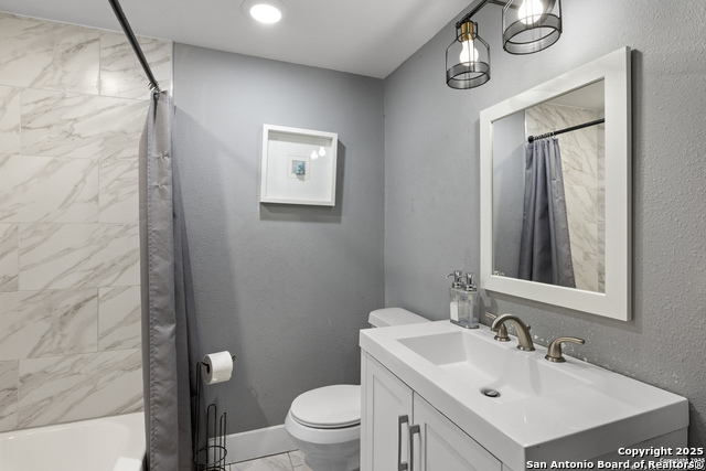 Listing photo id 13 for 838 Gulf  