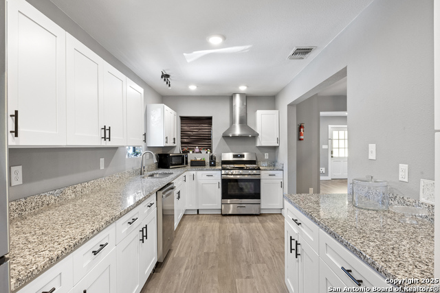 Listing photo id 6 for 838 Gulf  