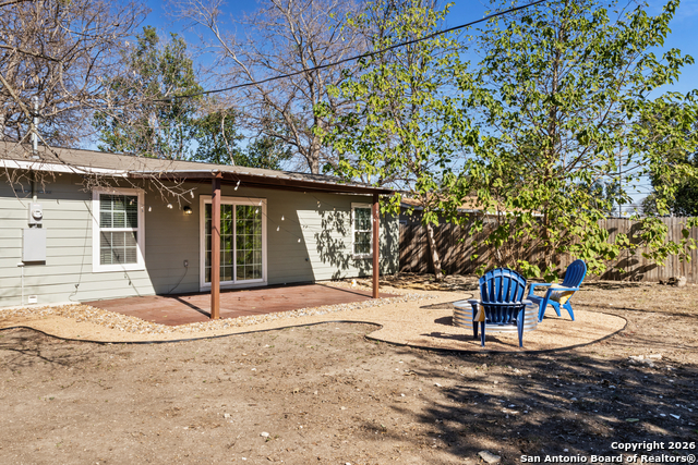 Image 24 of 32 For 734 Sumner  