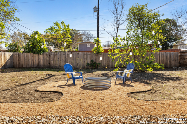 Image 26 of 32 For 734 Sumner  