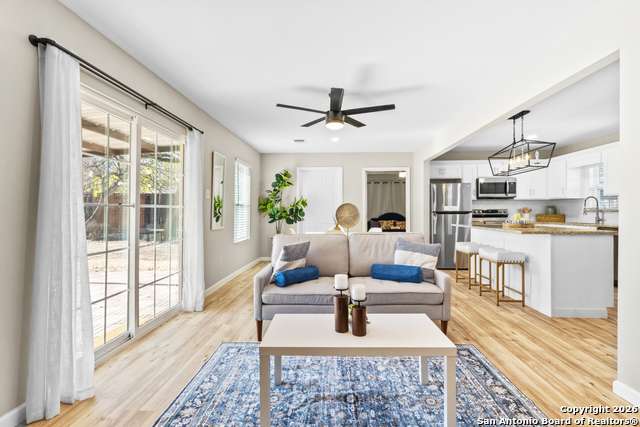 Image 5 of 32 For 734 Sumner  