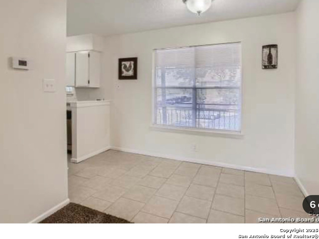 Image 3 of 6 For 923 Vance Jackson  1210