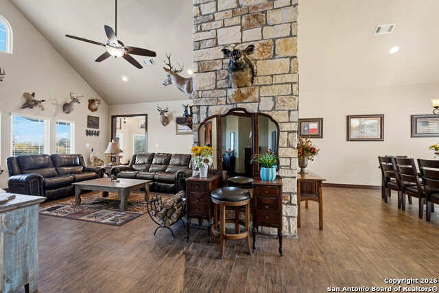 Listing photo id 10 for 163 County Road 283