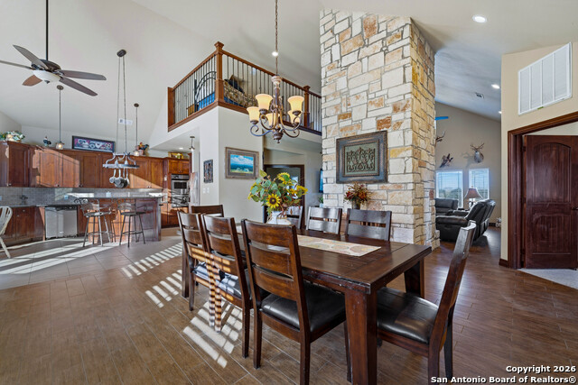 Listing photo id 15 for 163 County Road 283