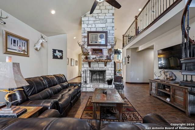 Listing photo id 19 for 163 County Road 283