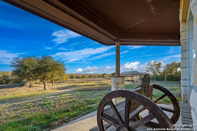 Listing photo id 5 for 163 County Road 283