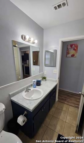 Image 22 of 47 For 820 Durr  