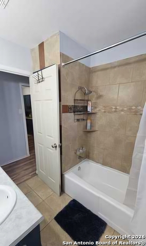 Image 23 of 47 For 820 Durr  