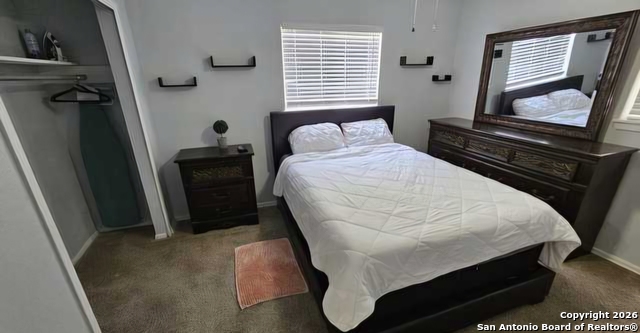 Image 33 of 47 For 820 Durr  