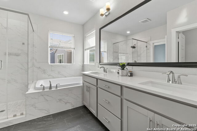 Image 13 of 24 For 5843 Whitby Rd #40