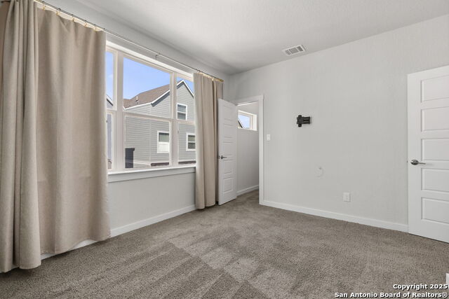 Image 18 of 24 For 5843 Whitby Rd #40