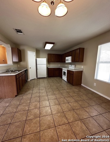 Image 16 of 26 For 20722 Blue Trinity