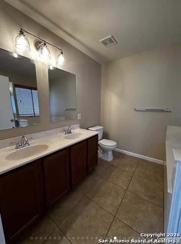 Image 20 of 26 For 20722 Blue Trinity