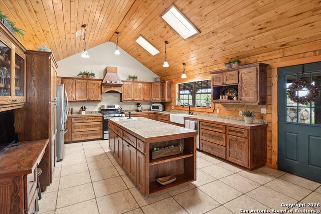 Image 17 of 69 For 112 Star Court N