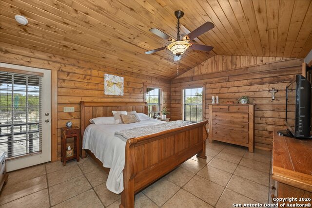 Image 24 of 69 For 112 Star Court N