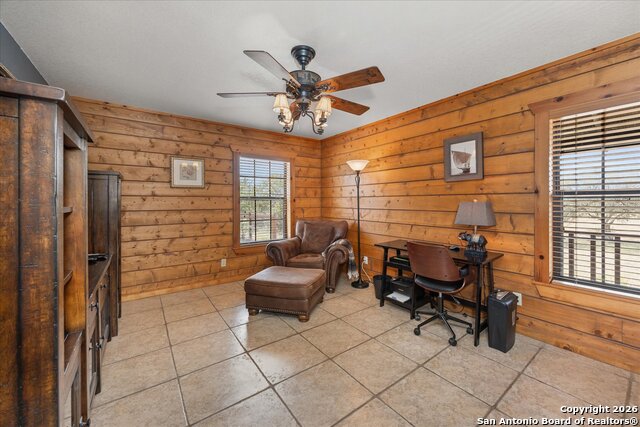 Image 32 of 69 For 112 Star Court N