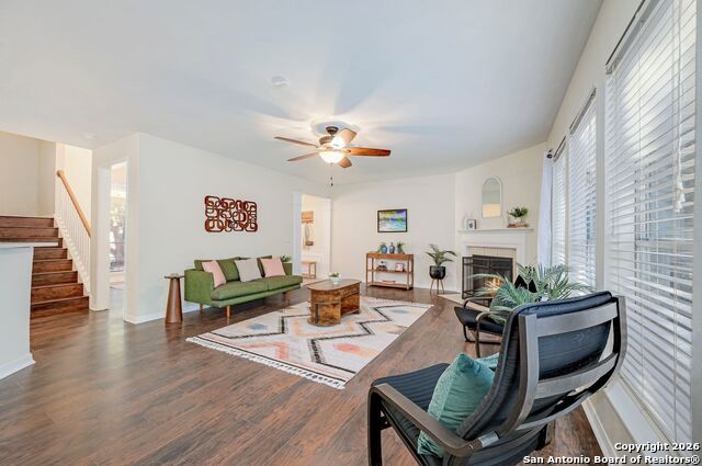 Image 10 of 31 For 7 Lockspring