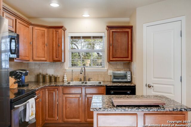 Image 12 of 30 For 1367 Rolling Hills Rd