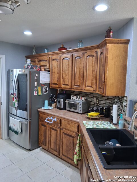 Image 22 of 34 For 7061 Devonshire