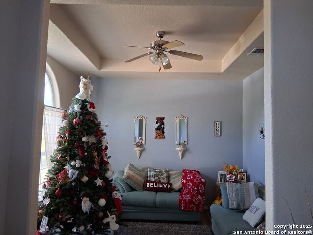 Image 8 of 34 For 7061 Devonshire