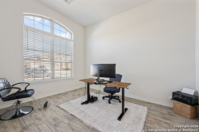 Image 5 of 28 For 2955 Blenheim