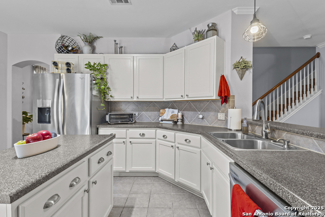 Image 17 of 43 For 2730 Trinity Fls