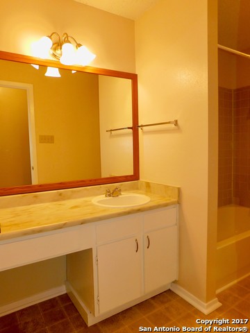 Image 16 of 19 For 6308 Waddesdon Wood