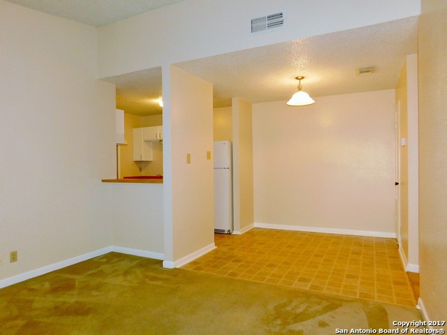 Image 7 of 19 For 6308 Waddesdon Wood