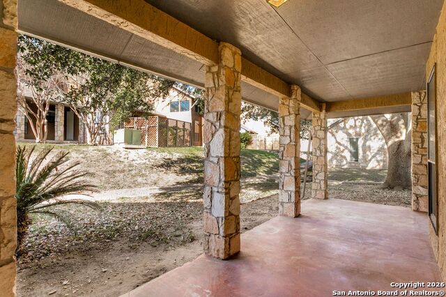 Image 21 of 25 For 9380 Braun Rd  501 B