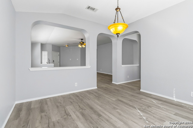 Image 10 of 32 For 14342 Markham Glen