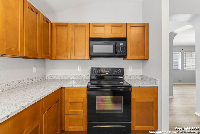 Image 20 of 32 For 14342 Markham Glen