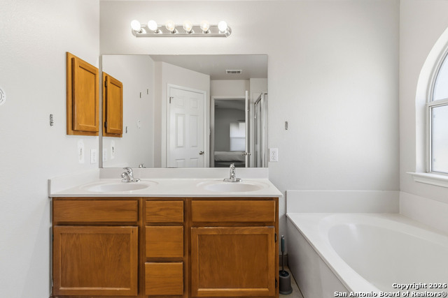 Image 25 of 32 For 14342 Markham Glen